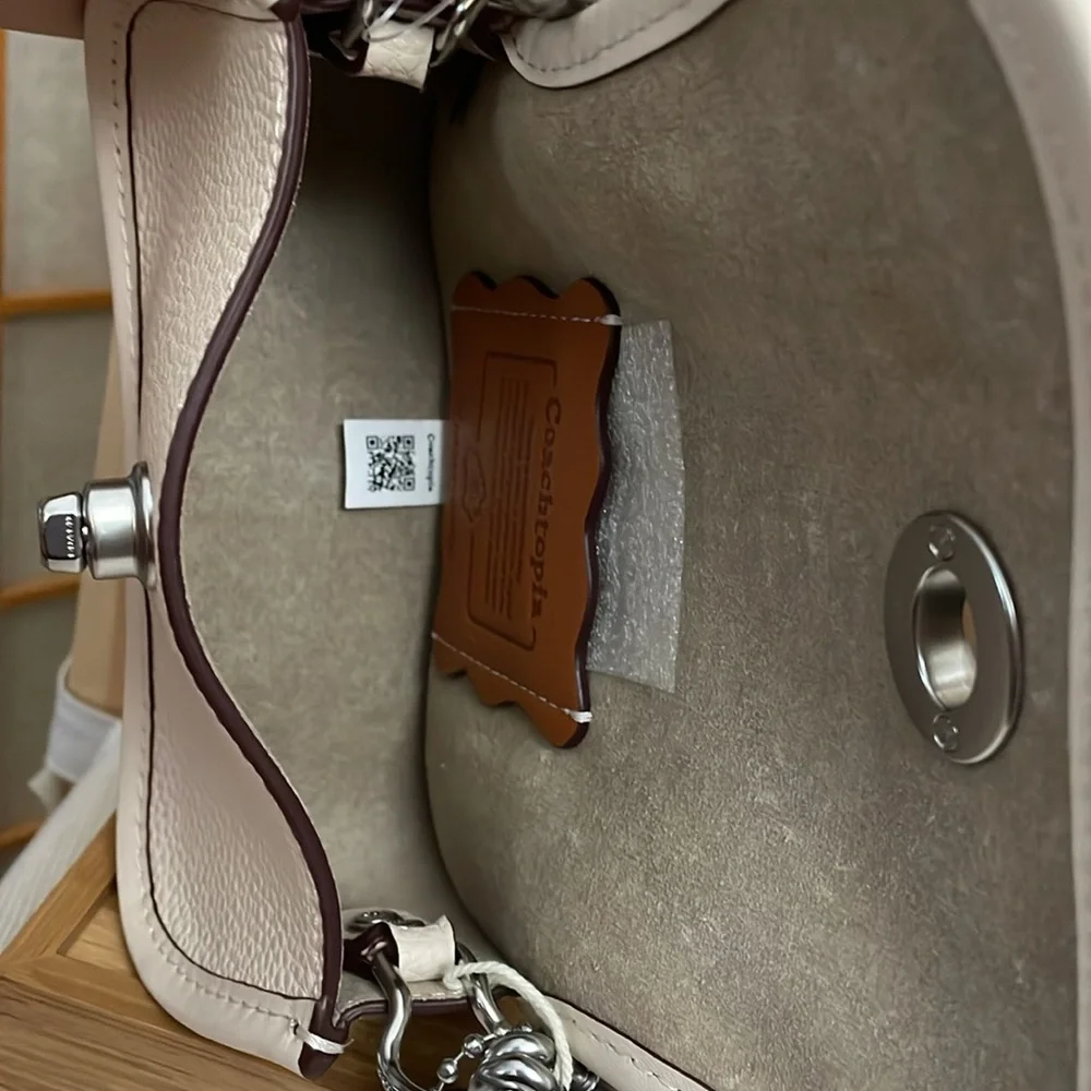 Coach Micro Wavy Dinky Bag In Coachtopia Leather / Cloud NWT - Picture 13 of 17